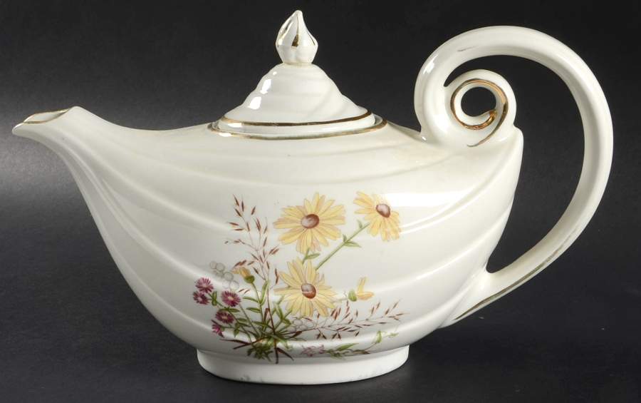 Richmond Brown Eyed Susan Aladdin Teapot & Lid by Hall-1