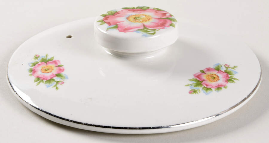 Rose White Lid for 2.5 Quart Round Tab Handle Casserole by Hall-1