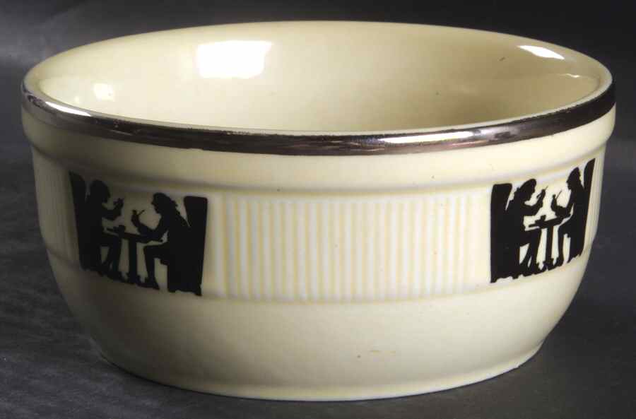Silhouette Medallion Drip No Lid by Hall-1