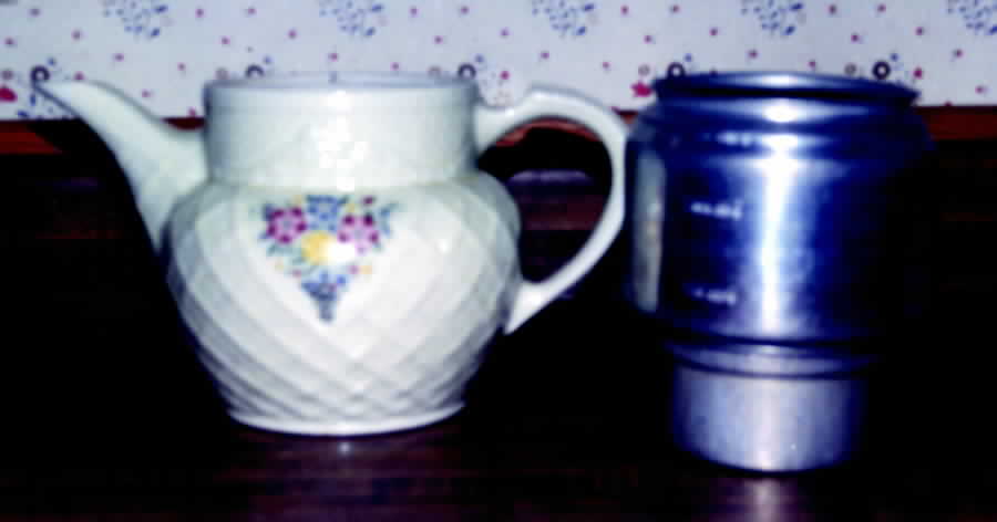 Trellis Teapot No Lid by Hall-1
