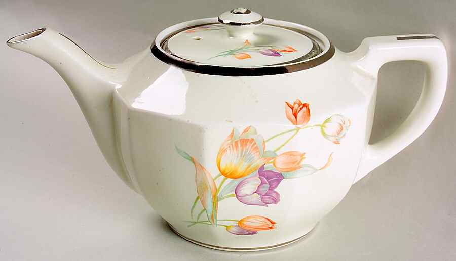 Tulip Perk Coffee Pot & Lid by Hall-1