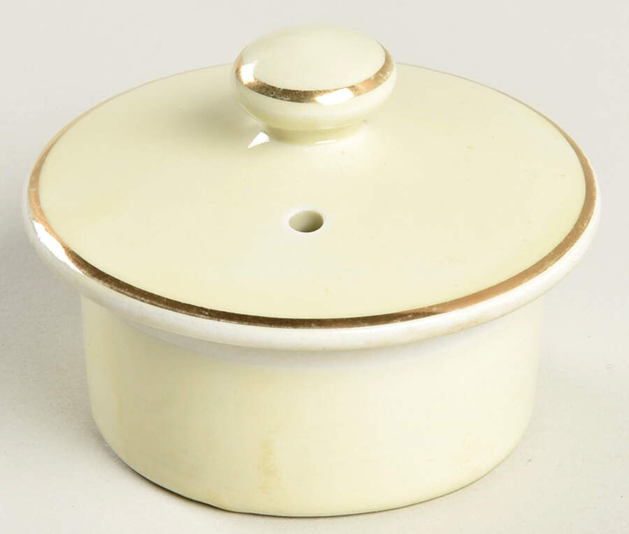 Yellow Rose Lid for 10-12 Cup New York Teapot by Hall-1