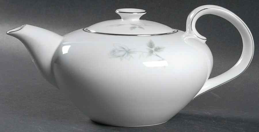 Belle Rose Teapot & Lid by Hampton (Japan)-1