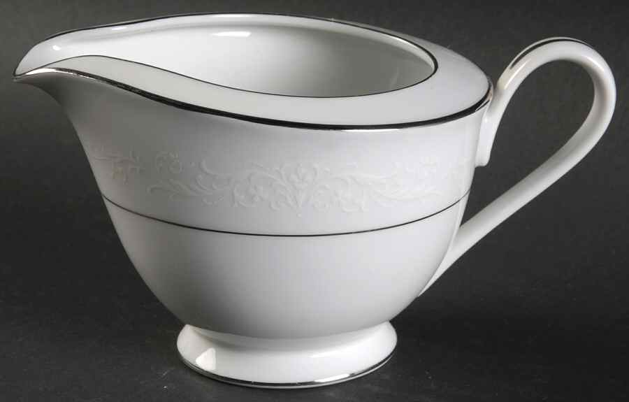 Florentine Creamer by Hampton (Japan)-1