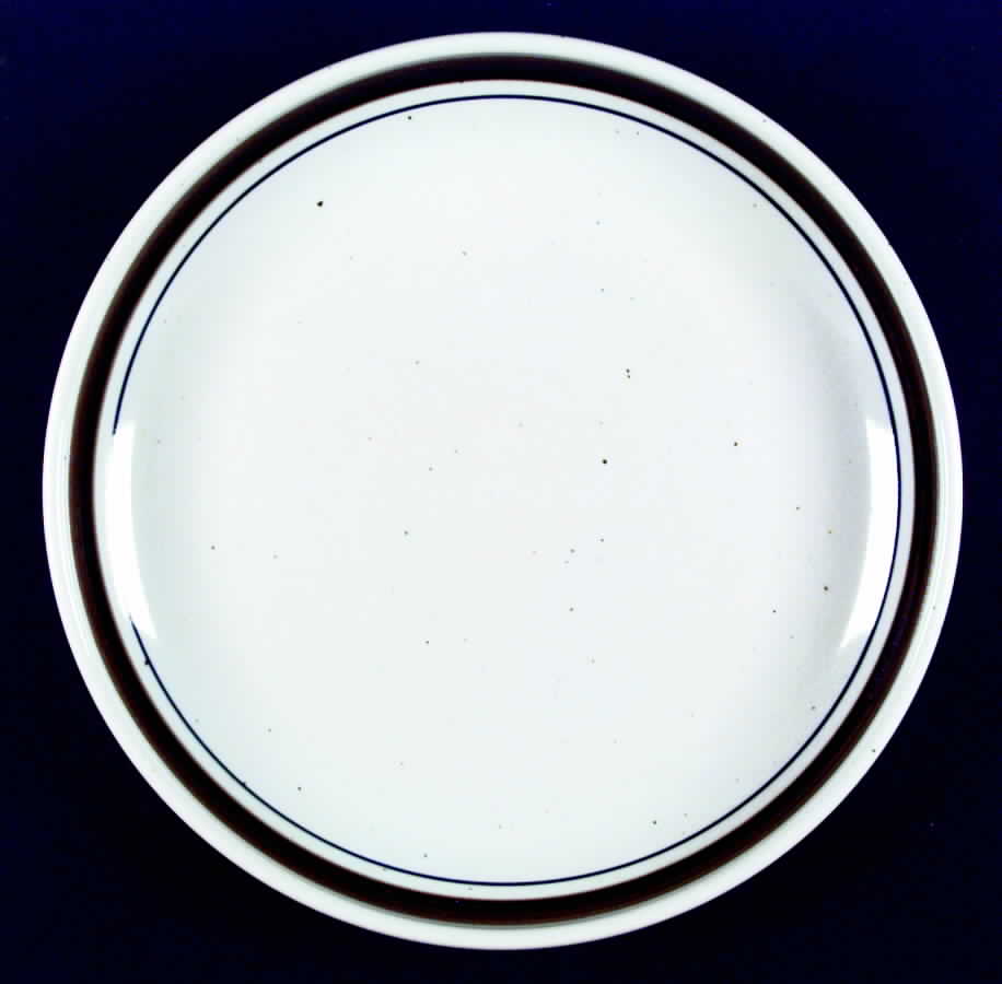 Guide Line Dinner Plate by Haniwa-1