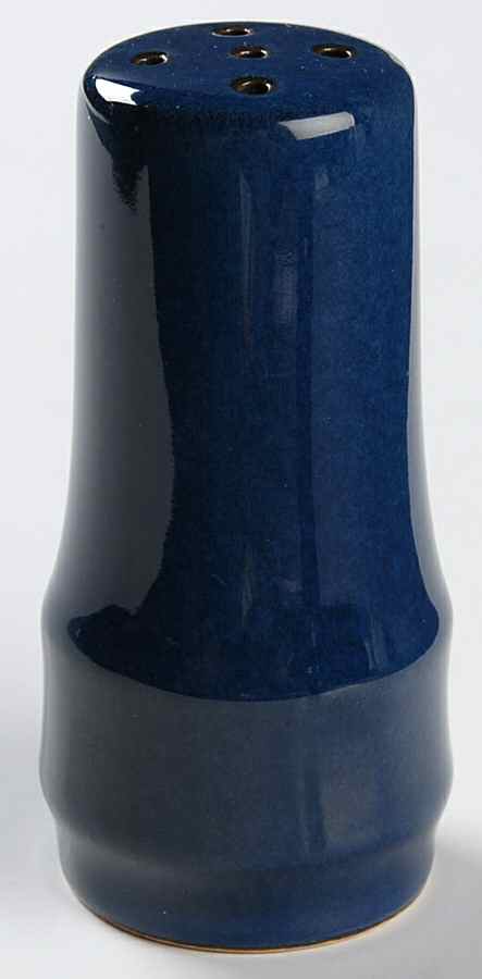 Largo Pepper Shaker by Haniwa-1