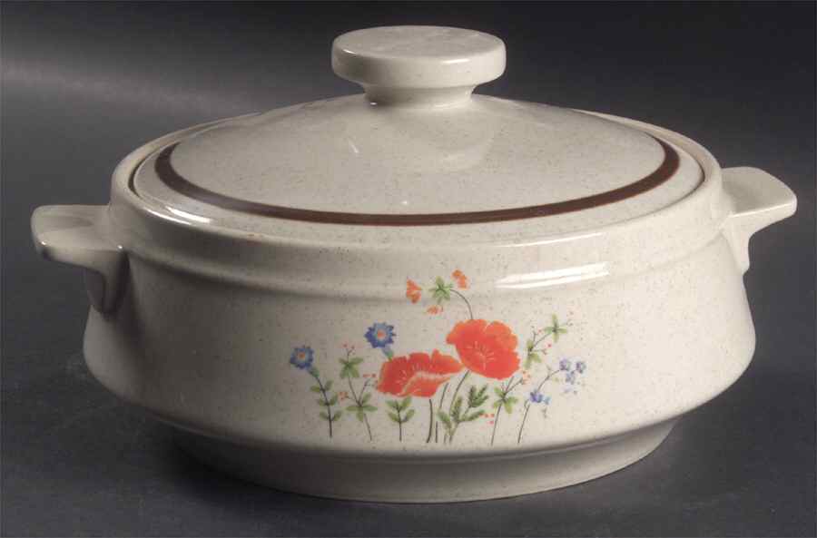 Maywood Round Covered Vegetable by Haniwa-1