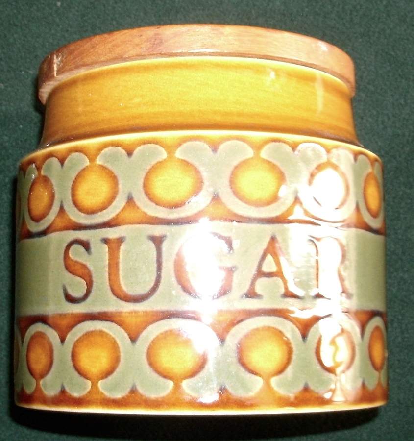 Bronte Large Canister & Wood Lid by Hornsea-1
