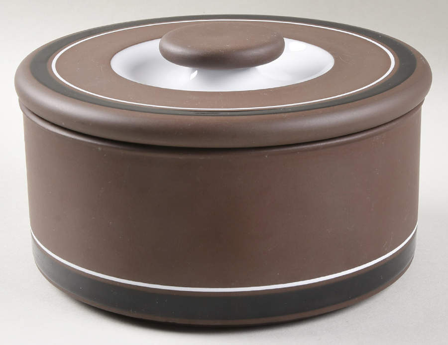 Contrast 1.75 Qt Round Covered Casserole by Hornsea-1