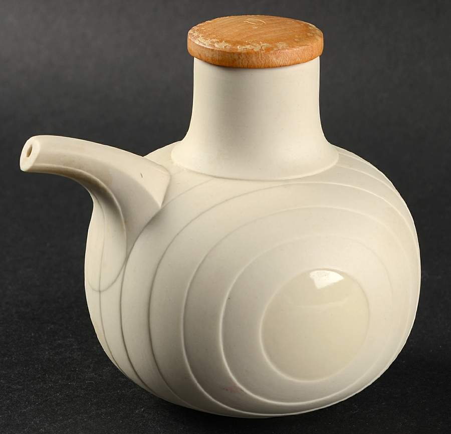 Concept Vinegar Cruet and Stopper by Hornsea-1