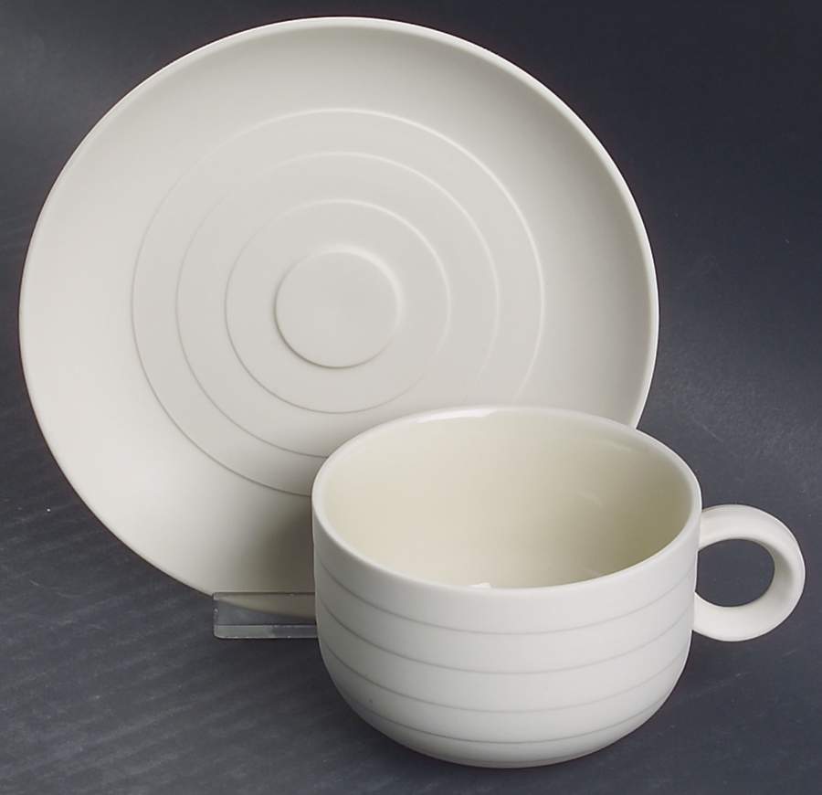 Concept Flat Cup & Saucer Set by Hornsea-1