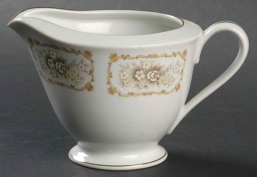 Elegance (Gold Trim) Creamer by Happy Home-1