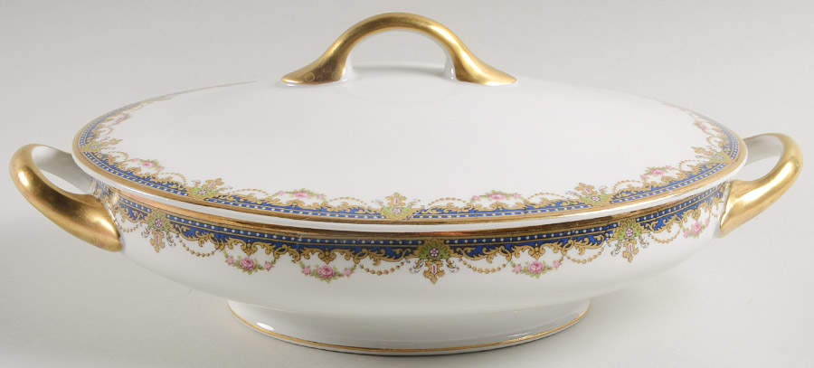 HRO1 Oval Covered Vegetable by Robert Haviland-1
