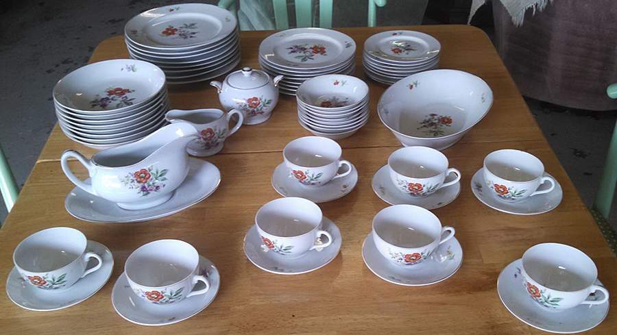 HSN1 (JAPAN) Flat Cup & Saucer Set by Hadson (Japan)-1