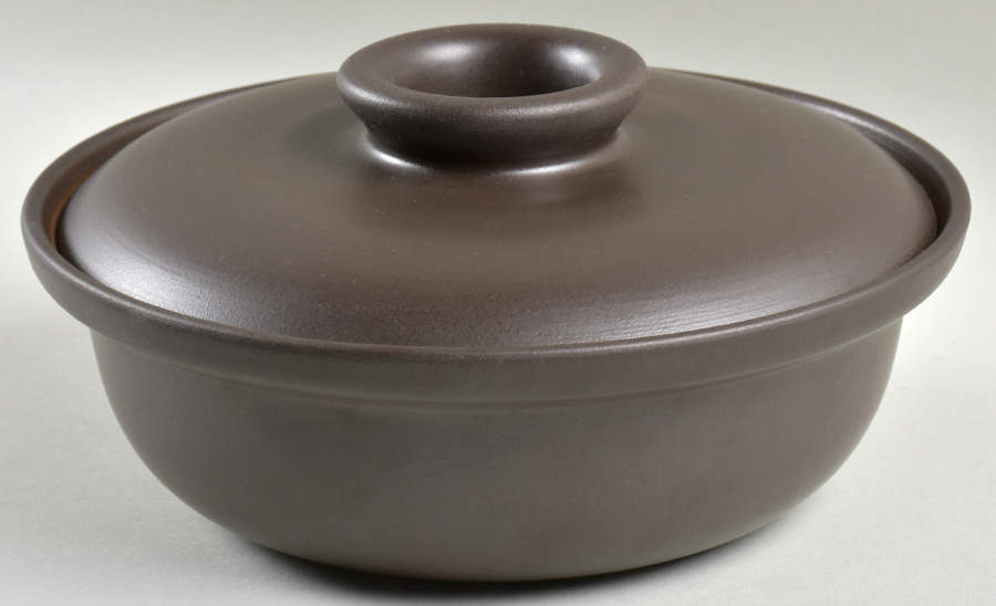 Brown & White (Coupe) 2 Qt Round Covered Casserole by Heath-1