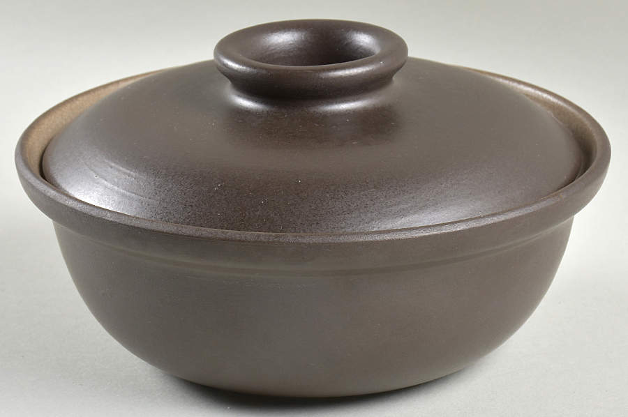 Brown & White (Coupe) 1 Qt Round Covered Casserole by Heath-1