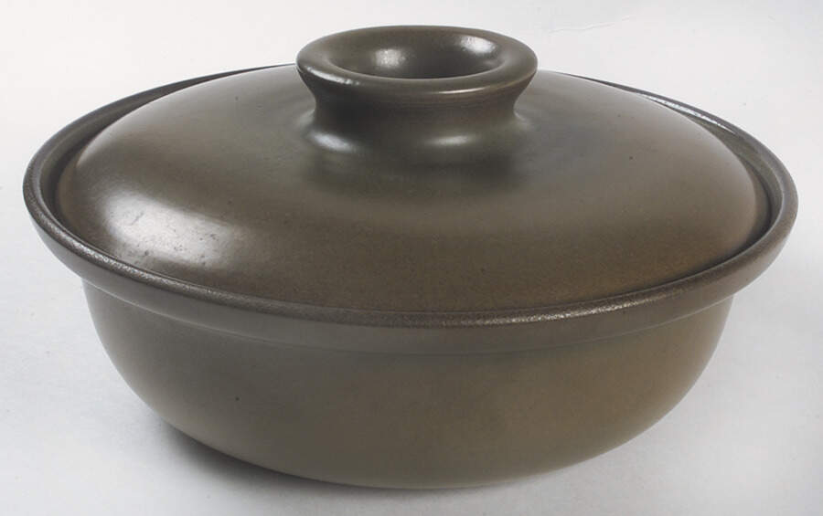 Celadon (Coupe Shape) 1.25 Qt Round Covered Casserole by Heath-1