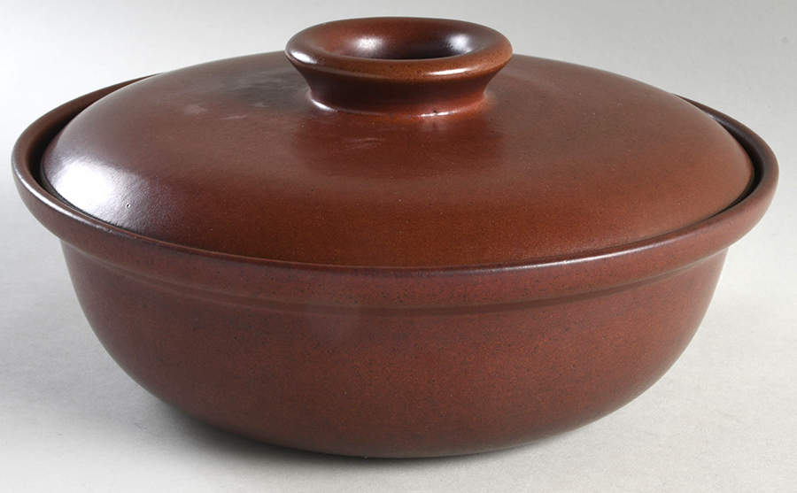 Mojave 2.5 Qt Round Covered Casserole by Heath-1