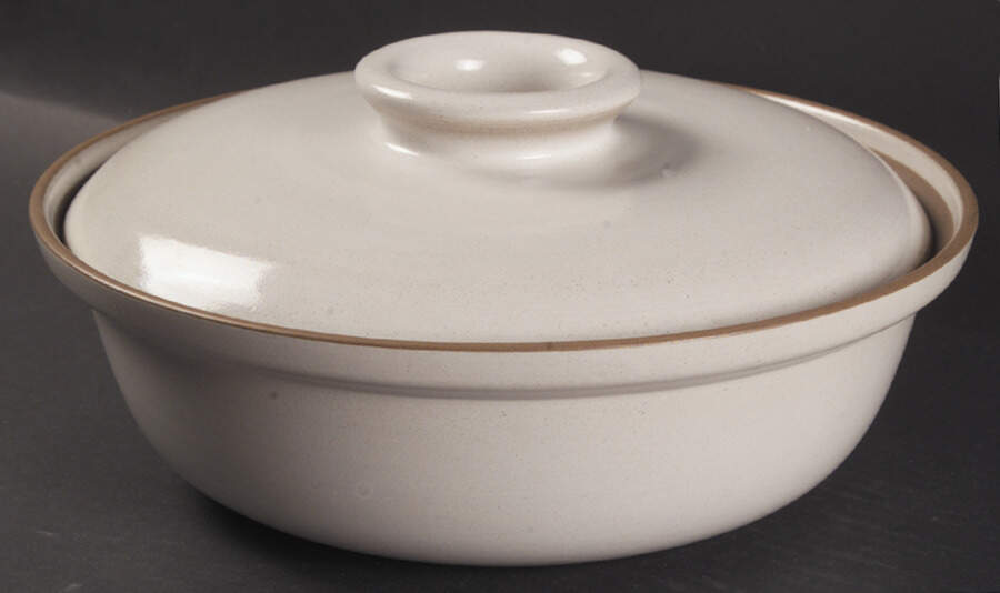 Opaque White (Coupe Shape) 1 Qt Round Covered Casserole by Heath-1