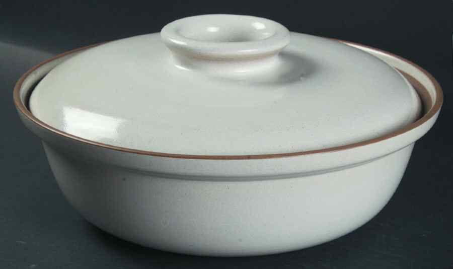 Opaque White (Coupe Shape) 2.75 Qt Round Covered Casserole by Heath-1