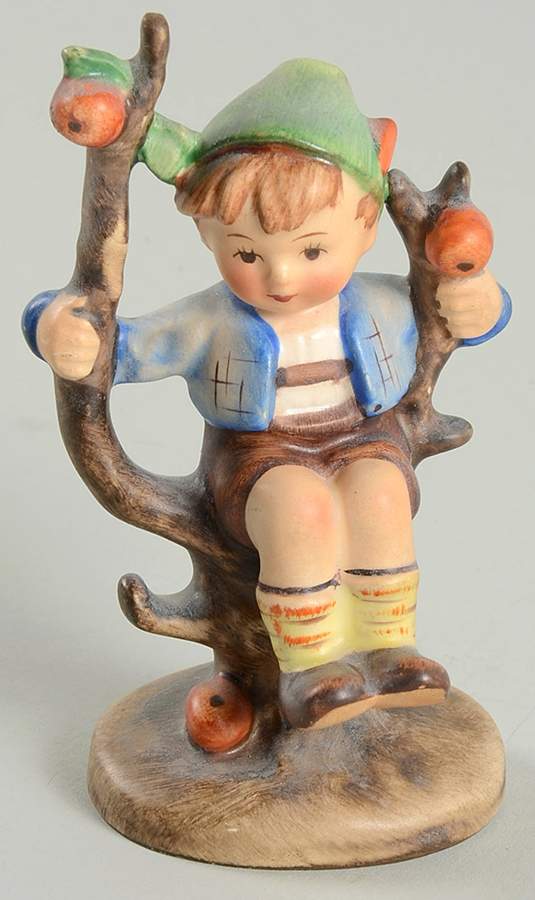 Apple Tree Boy Tm2-Apple Tree Boy-Old Base - No Box by M.I. Hummel-1