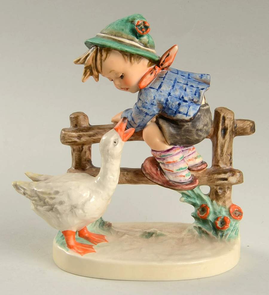 Barnyard Hero Tm6-Barnyard Hero - No Box by M.I. Hummel-1