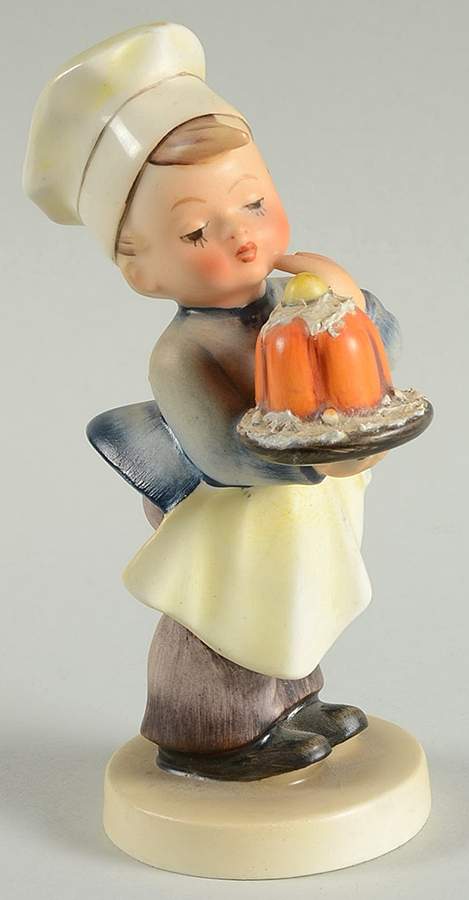 Baker Tm2-Baker - No Box by M.I. Hummel-1