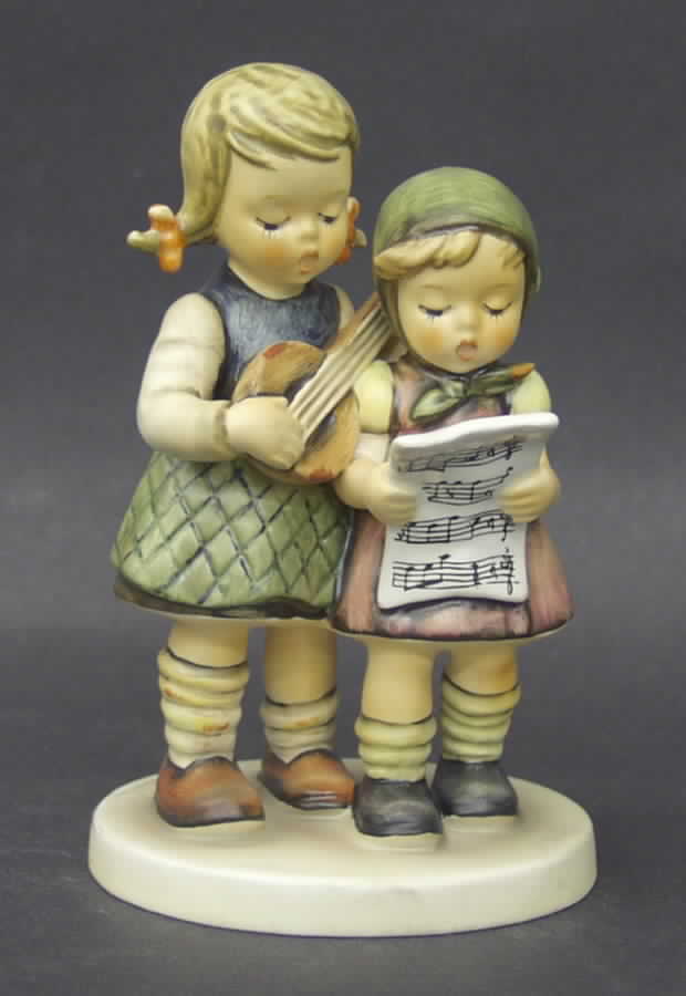 Close Harmony Tm5-Close Harmony - No Box by M.I. Hummel-1