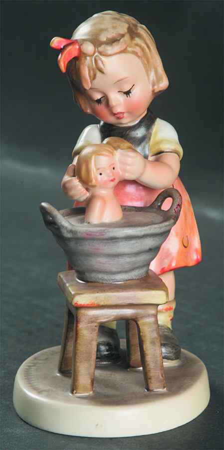 Doll Bath Tm4-Doll Bath - Boxed by M.I. Hummel-1