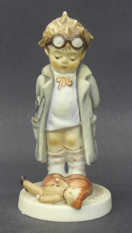 Doctor Tm5-Doctor - Boxed by M.I. Hummel-1
