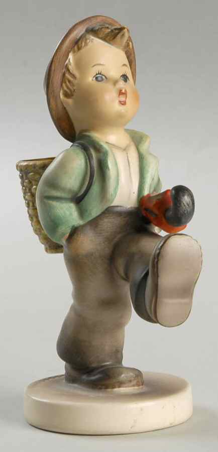 Globe Trotter Tm3-Globe Trotter - Boxed by M.I. Hummel-1