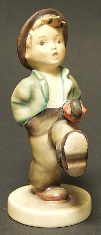 Happy Traveler Tm2-Happy Traveller - No Box by M.I. Hummel-1