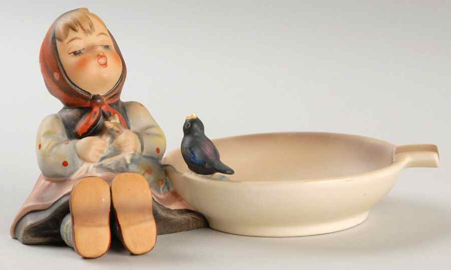 Happy Pastime-Ashtray Tm5-Happy Pastime Ashtray - Boxed by M.I. Hummel-1