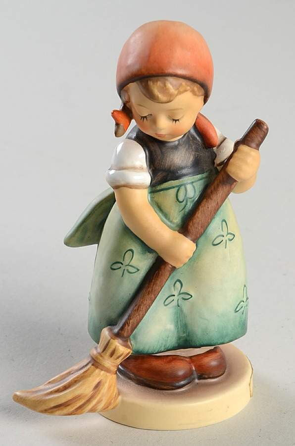 Little Sweeper Tm7-Little Sweeper - No Box by M.I. Hummel-1