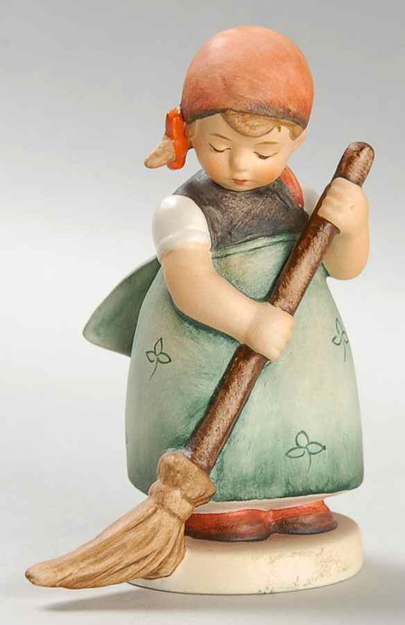 Little Sweeper Tm7-Little Sweeper - No Box by M.I. Hummel-1