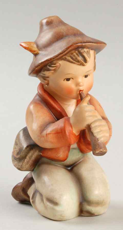 Little Tooter Tm3-Little Tooter - No Box by M.I. Hummel-1