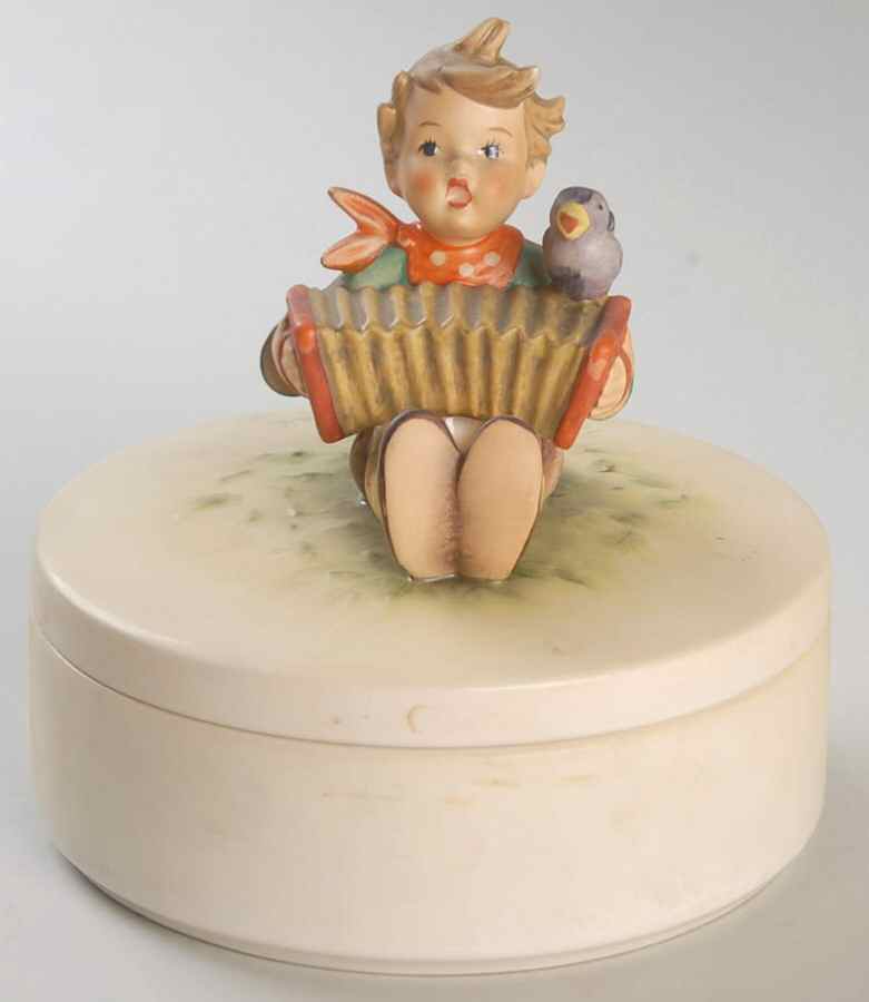 Let's Sing Covered Box Tm6-Let's Sing Covered Box - Boxed by M.I. Hummel-1