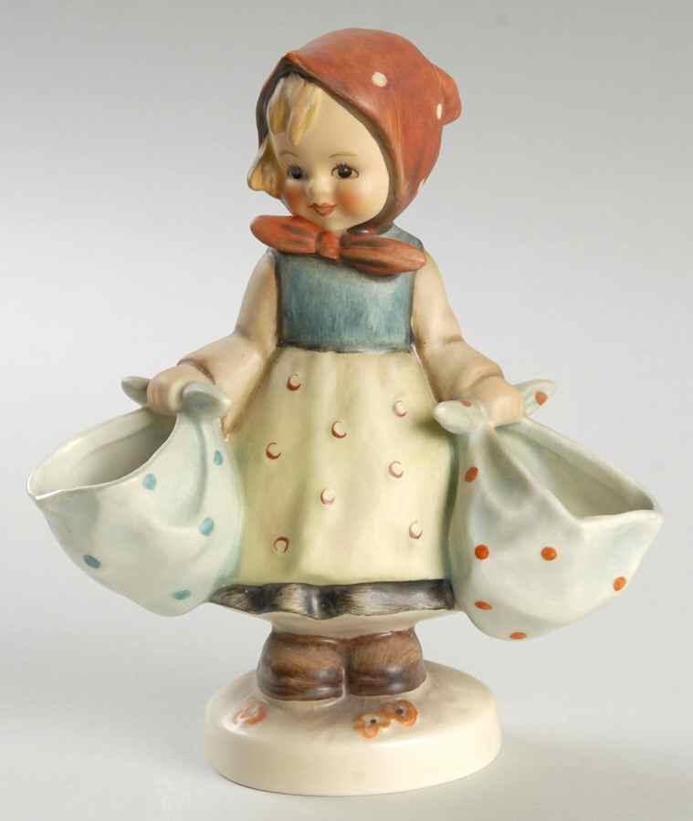 Mother's Darling Tm6-Mother's Darling - No Box by M.I. Hummel-1