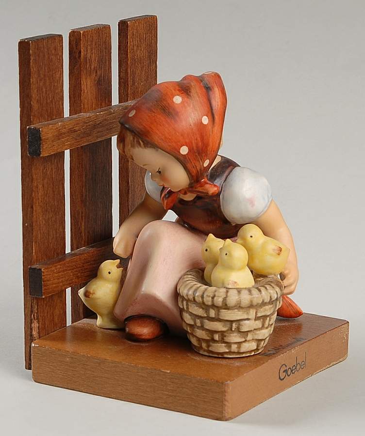 Hummel Playmates & Chick Girl Bookends Tm6-Chick Girl - No Box 6** by M.I. Hummel-1
