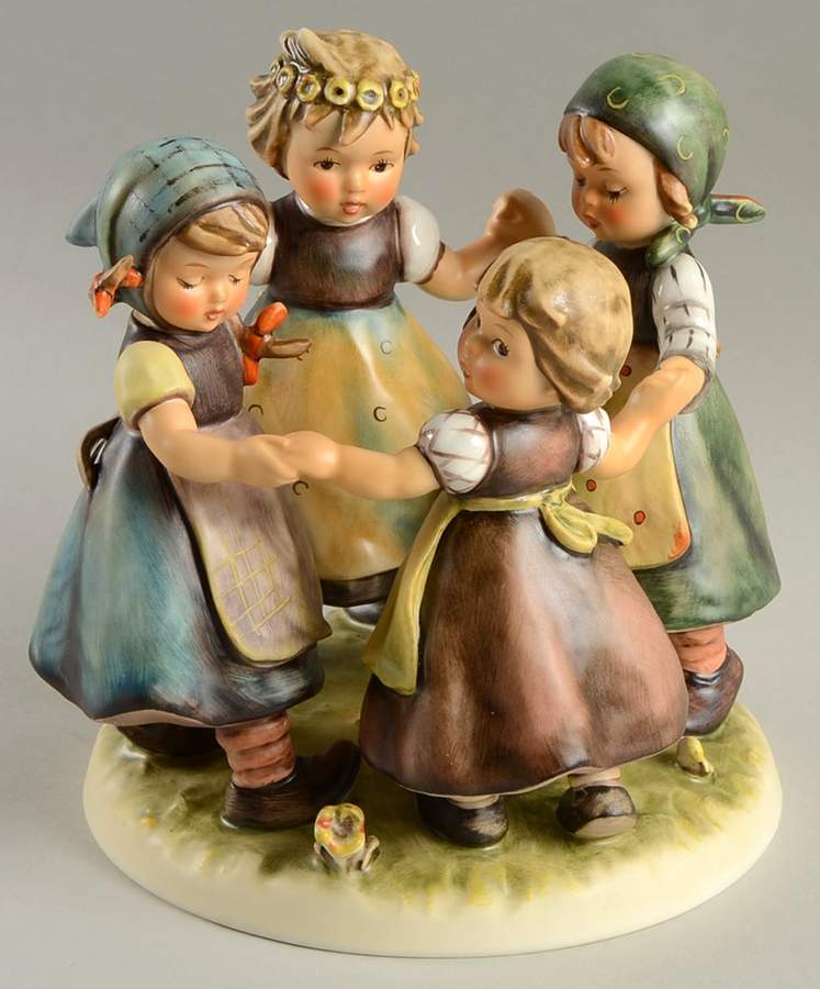 Ring Around The Rosie Tm7-Ring Around The Rosie - Boxed by M.I. Hummel-1