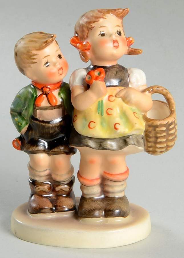 To Market Tm5-To Market - Boxed by M.I. Hummel-1