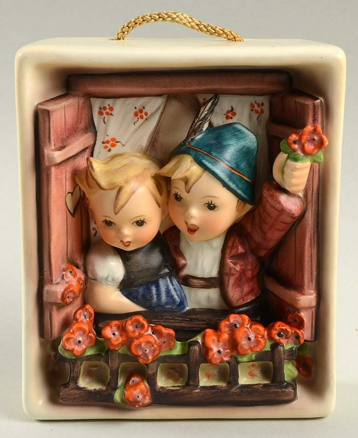 Vacation Time Wall Plaque Tm3-Vacation Time - Boxed by M.I. Hummel-1