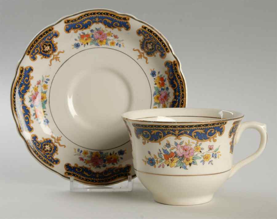 5602 Flat Cup & Saucer Set by Thomas Hughes & Sons-1
