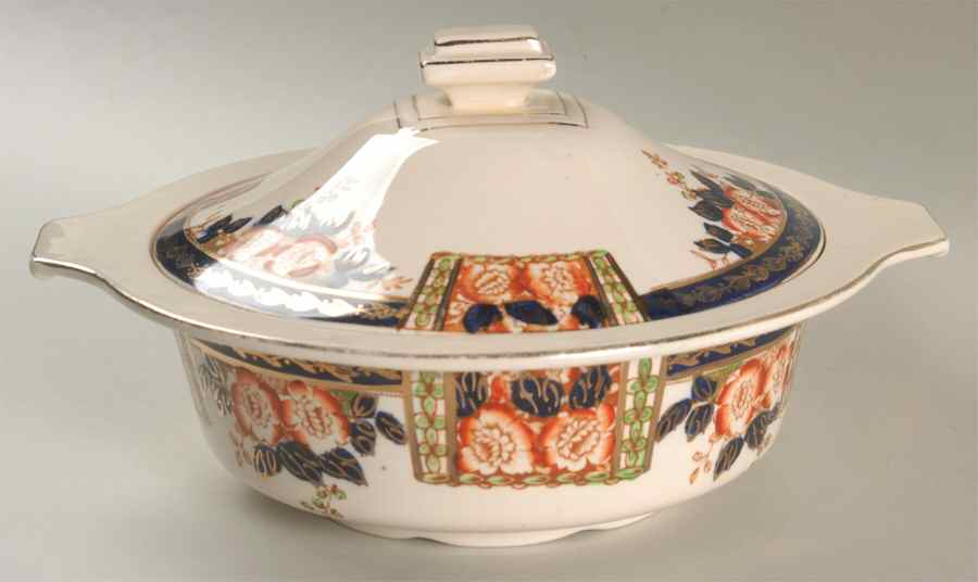 Windsor Derby Round Covered Vegetable by Thomas Hughes & Sons-1