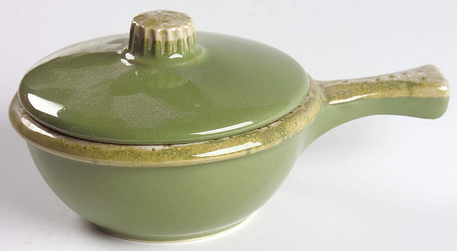 Avocado Individual Casserole & Lid by Hull-1