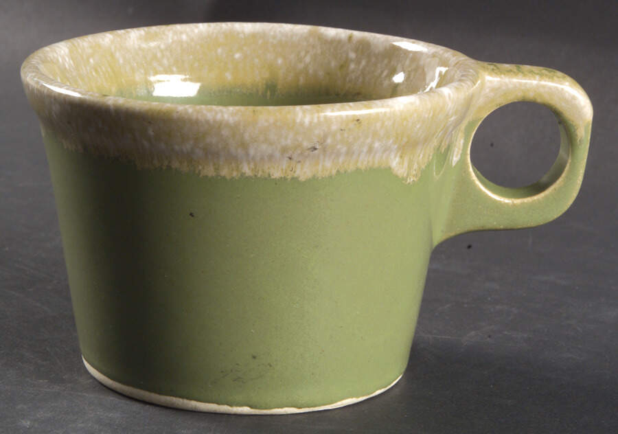 Avocado Flat Cup by Hull-1