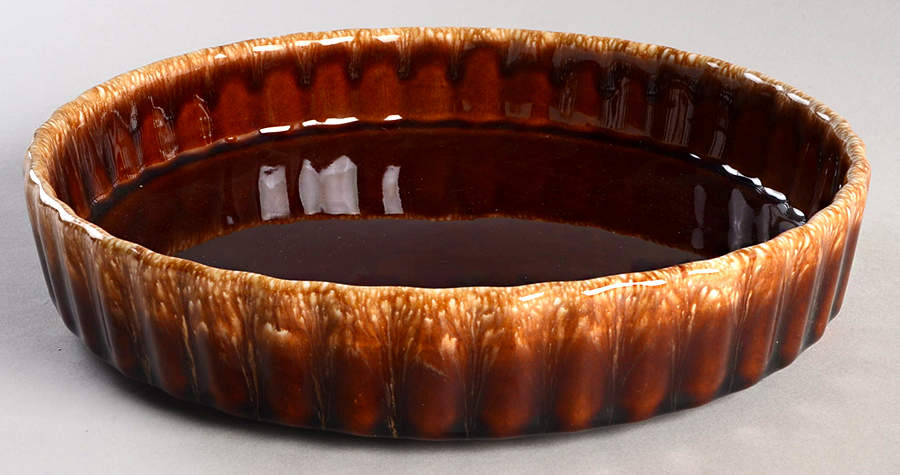 Brown Drip (House and Garden, Mirror Brown) 9" Quiche by Hull-1