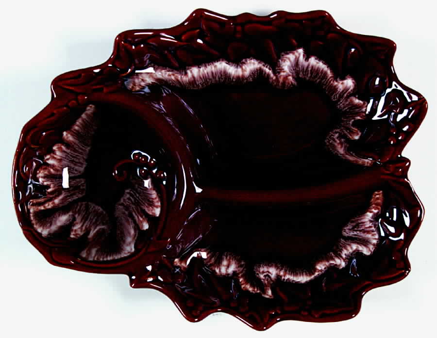 Brown Drip (House and Garden, Mirror Brown) 3-Part Leaf Shape Divided Server by Hull-1