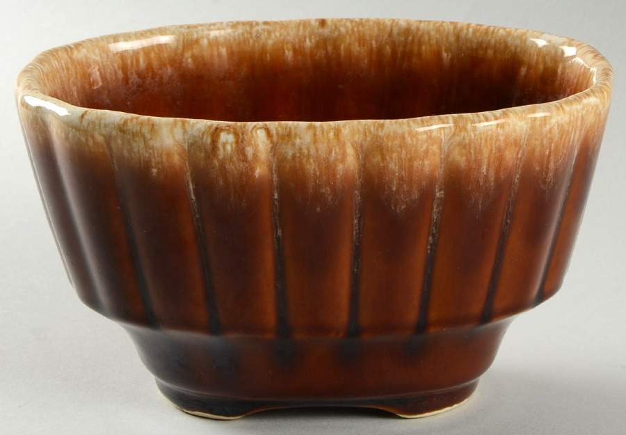 Brown Drip (House and Garden, Mirror Brown) 3" Planter by Hull-1