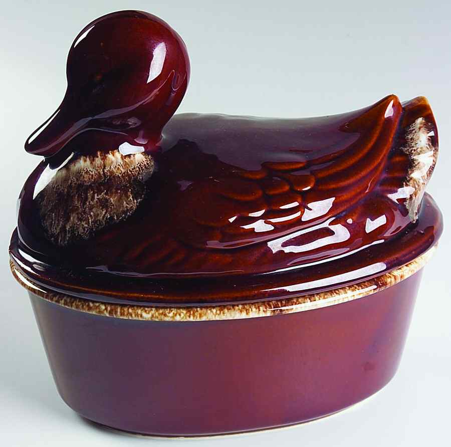 Brown Drip (House and Garden, Mirror Brown) 2 Quart Oval Covered Casserole by Hull-1